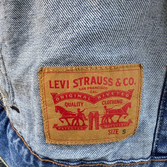 LEVI'S® Pride Community Trucker Jacket - Picture 10 of 10